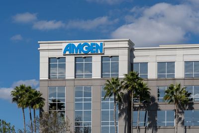 Are Wall Street Analysts Bullish on Amgen Stock?